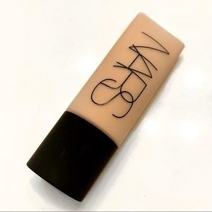 NARS Soft Matte Complete Foundation | Mont Blanc
